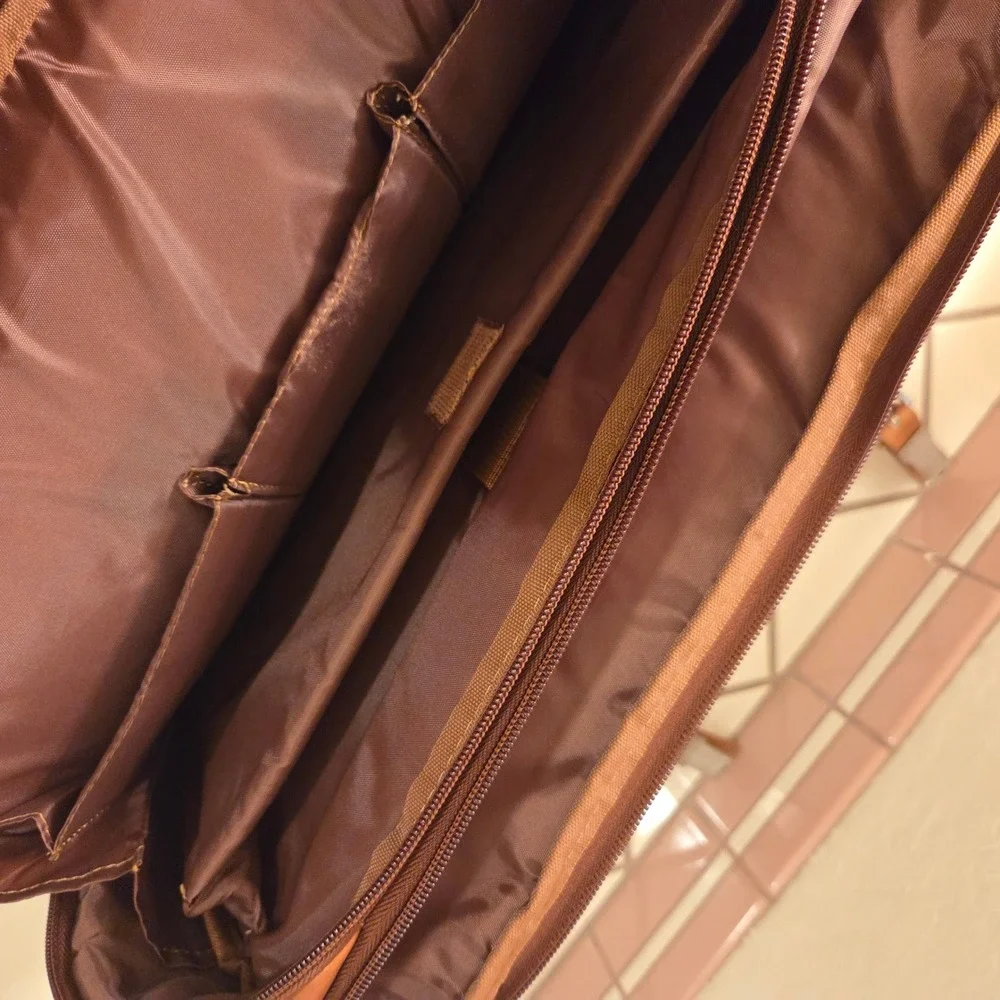 Wilsons Leather Tan Brown Messenger Briefcase Laptop Bag Satchel Buckle Flap